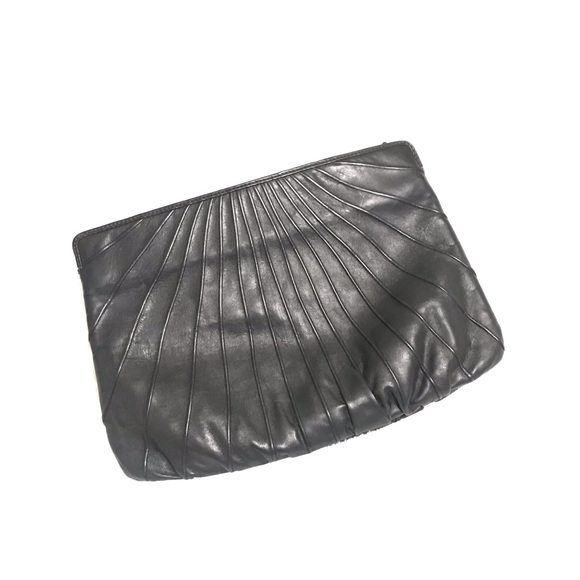 🎉HP🎉🖤Chic Black Italian Leather Handbag »Shiny Textured🖤Zipper Purse - Picture 2 of 16